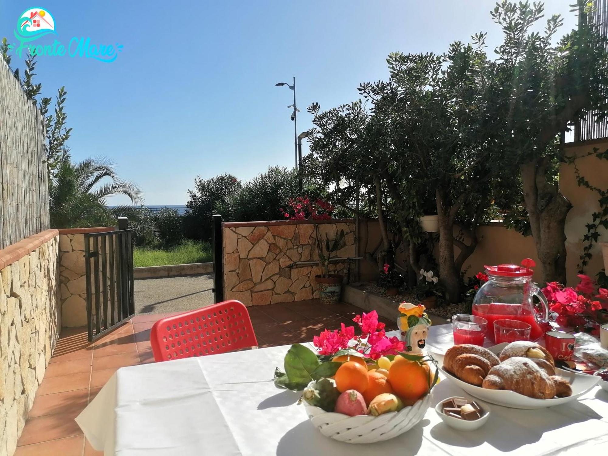 Casa Fronte Mare Villa Santa Teresa Di Riva Exteriör bild